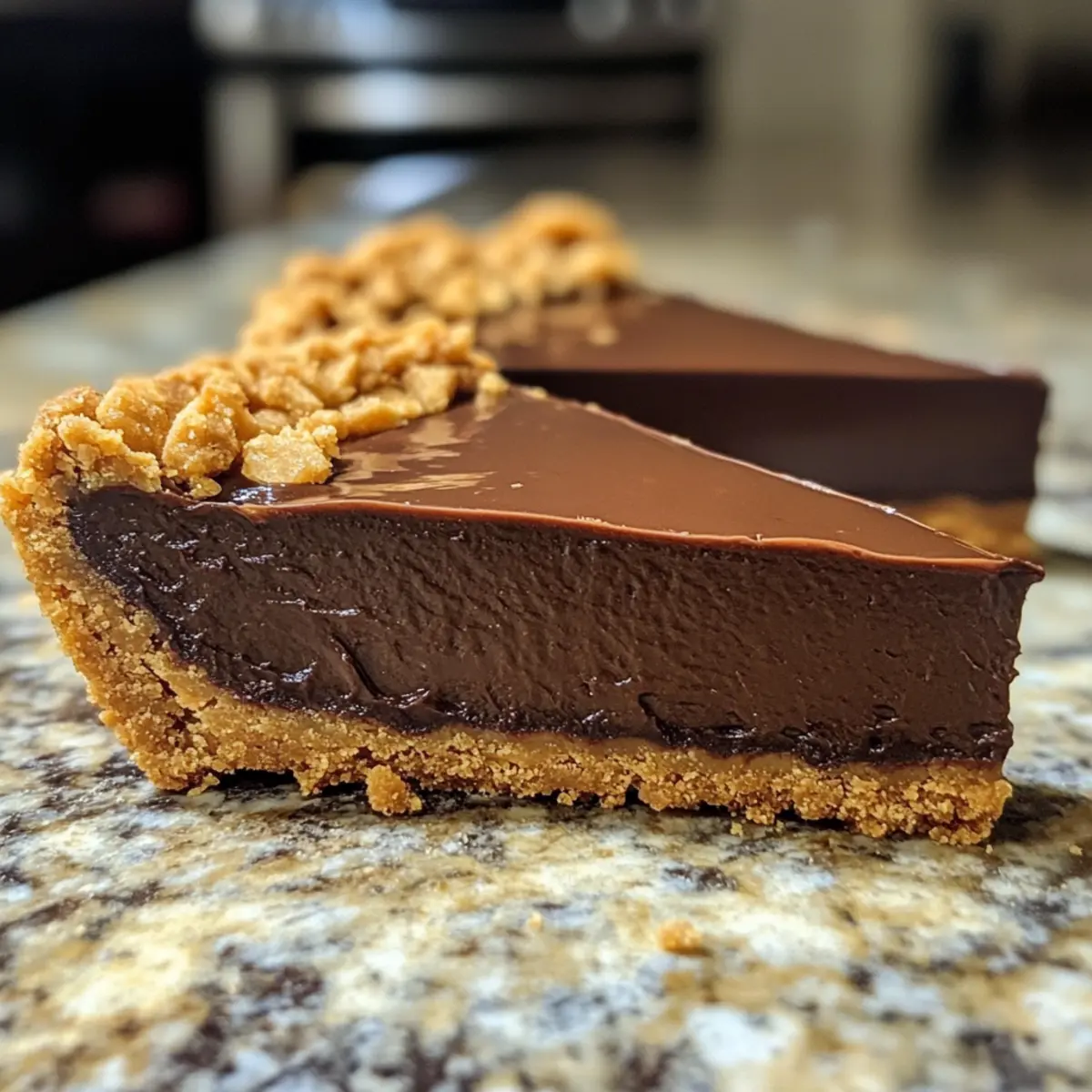 Irresistible Chocolate Biscoff Tart: No-Bake Delight!
